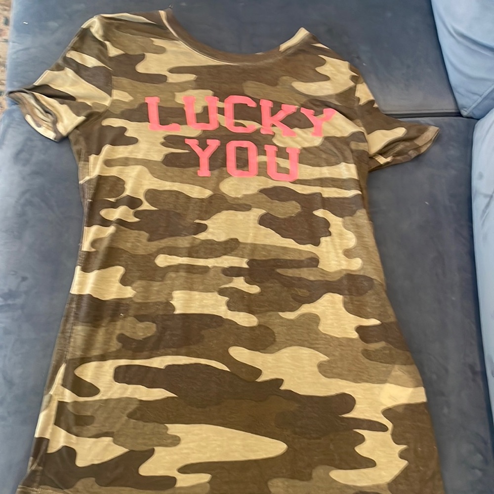 Lucky brand lucky you camo pink tshirt Small